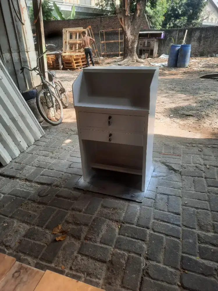 mejakasir minimalis
