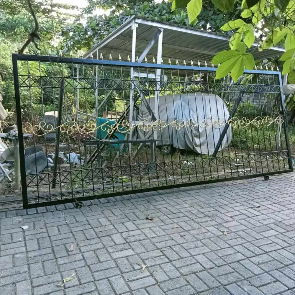 Pagar besi kombinasi