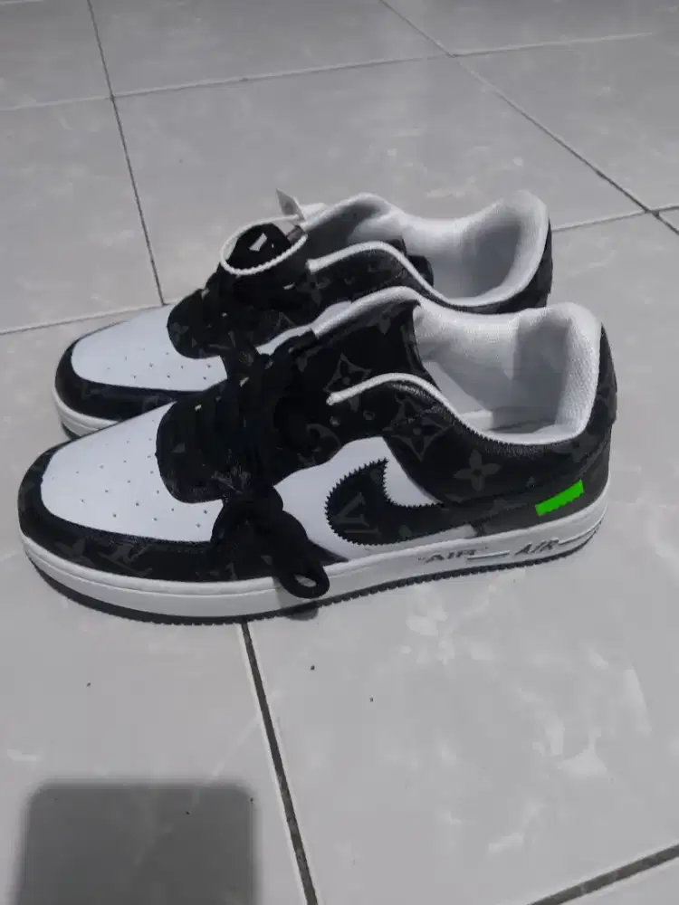 Sepatu Nike Air Force AF1 kolep LV