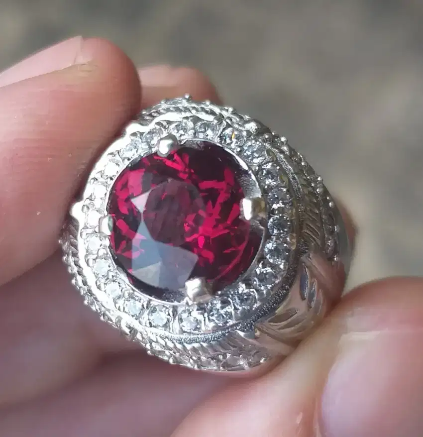 Dijual Natural rhodolite umbalite garnett ring perak mewah