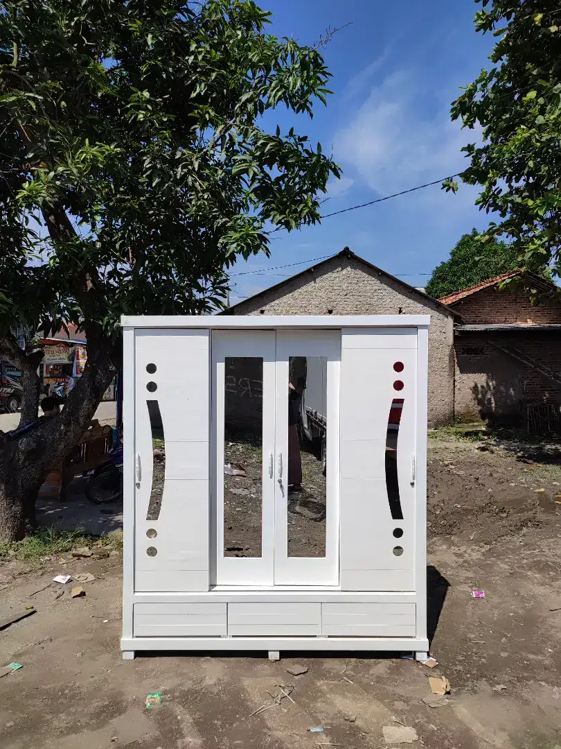 Lemari Pakaian 4 Pintu Sleding PROMO TERMURAH