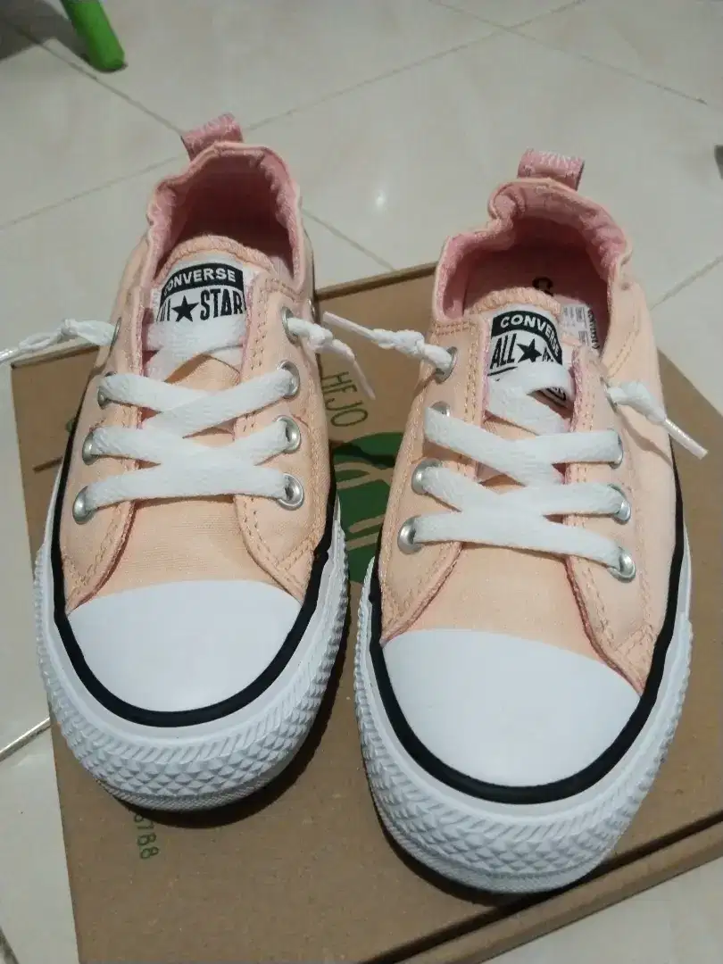 Sepatu Converse