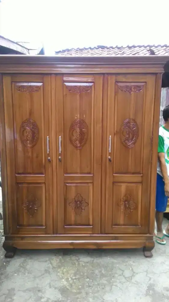 Lemari pakaian pintu 3kayu jati