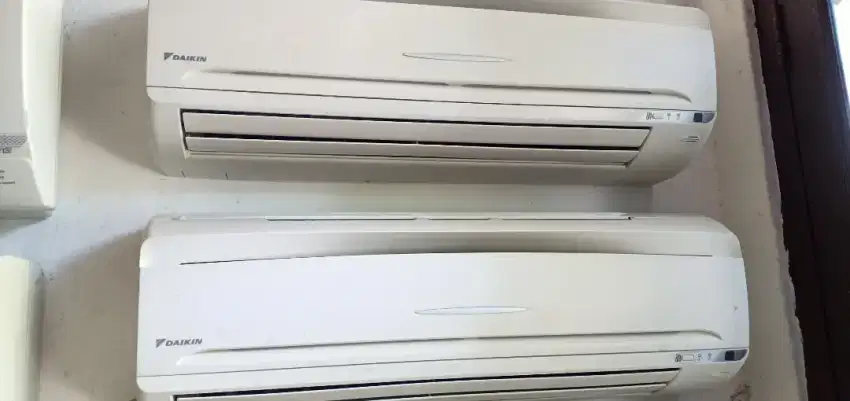Ac bekas daikin 1pk