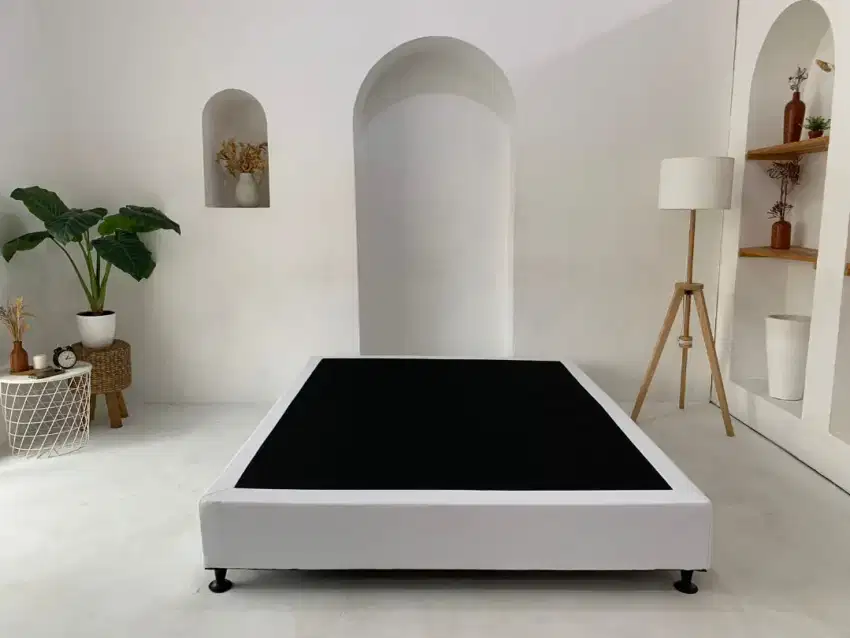 Dipan kayu minimalis tempat tidur/ranjang alas kasur