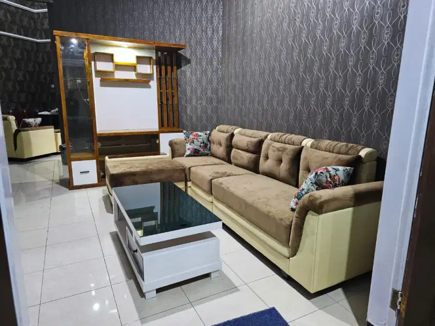 Sofa elegan berkualitas