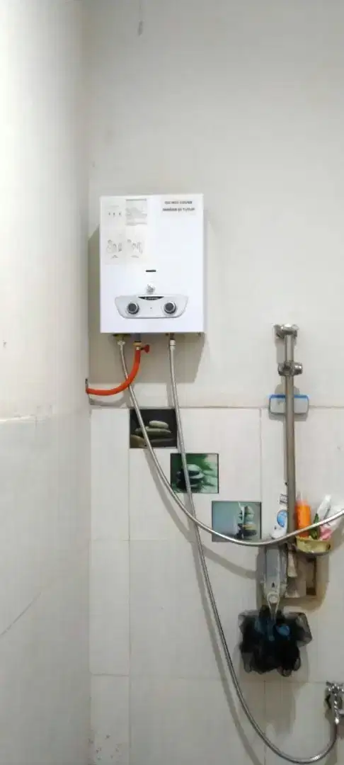 Perbaikan AC, mesin cuci, water heater, pompa air Dll