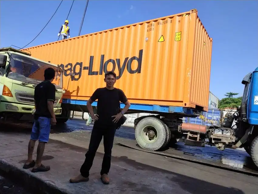 CONTAINER KONTAINER 20FT DAN 4OFT STANDAR PETIKEMAS PEKANBARU RIAU