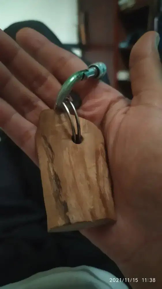 Akar Kayu Cendana NTT Indonesia alami