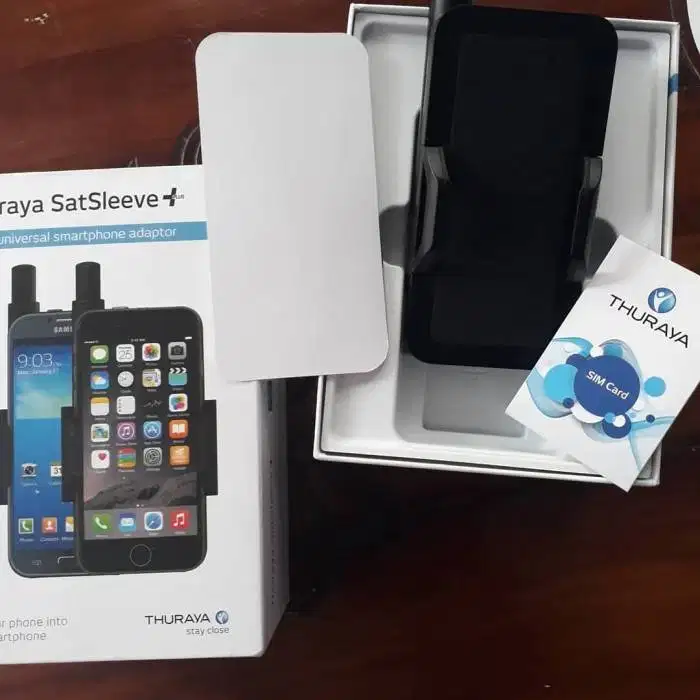 Telepon Satelit Thuraya SatSleeve+