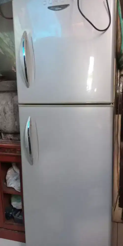 KULKAS YG RUSAK/RONGSOK ANDA KAMI BELI/DIPERBAIKI