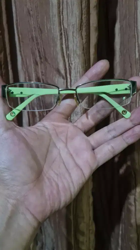 Kacamata United Colors Of Benetton original