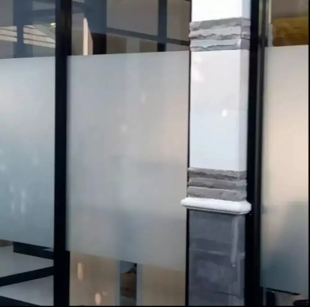 Stiker sanblas dan kaca film harga ekonomis