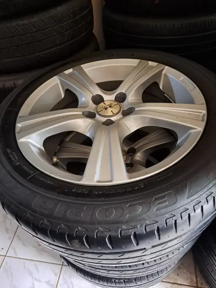 Mengupas Tuntas Adaptor Velg Toyota Altis 2001: Pilihan, Pemasangan, dan Keselamatan