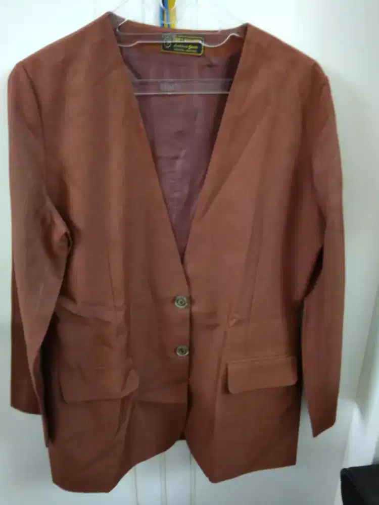 blezer warna cream dan coklat(2)
