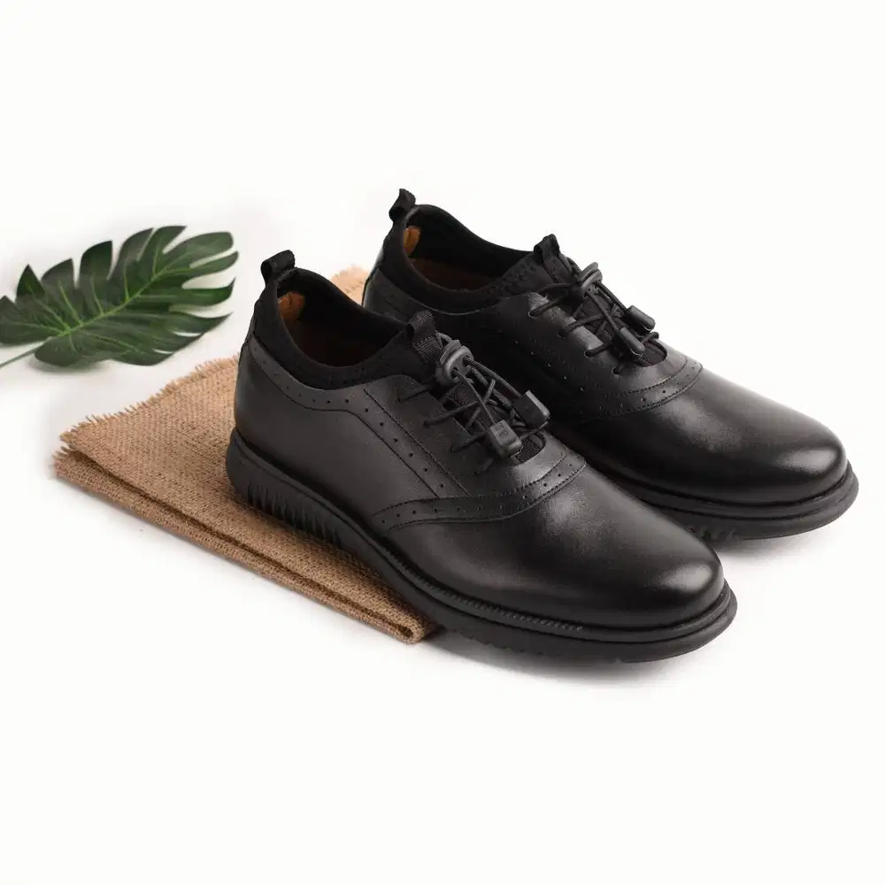 Sepatu Sneakers Kulit Volve Orca Leather Black TotoSuryo x Volve