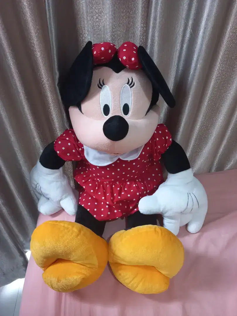 Boneka Minney Mouse Masih Bagus seperti Baru.