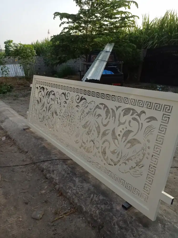pintu sliding motif ornamen
