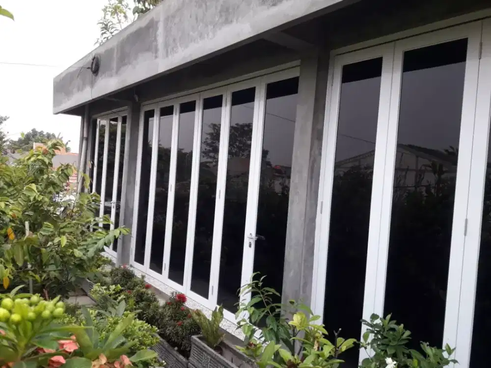 Pintu lipat aluminium dll...