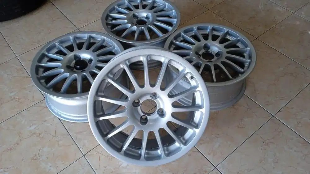 Agya dan Yaris: Duet Toyota yang Menguasai Segmennya