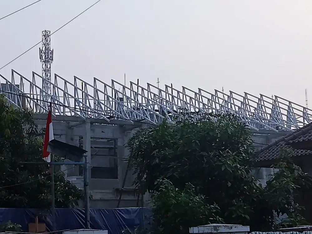 Pemasangan Rangka atap baja ringan dan plafon