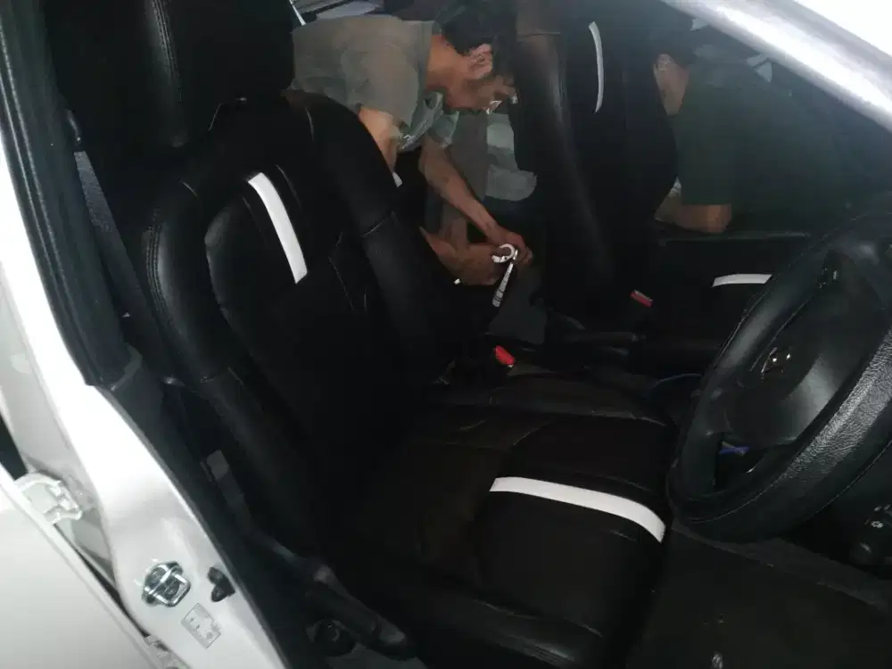 Bongkar pasang cover jok panggilan