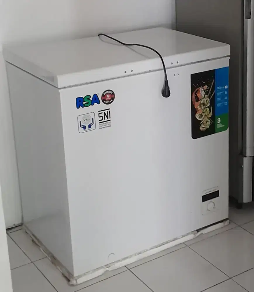 FREEZER BOX 199 LITER  RSA CF 210