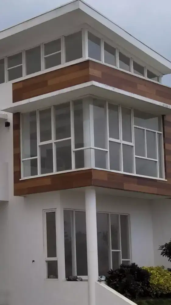 Kusen aluminium pintu jendela dan kaca