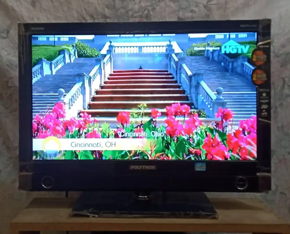 TV POLYTRON 24, Kualitas Layar HD, Suara NgeBASS & Kondisi BAGUS!