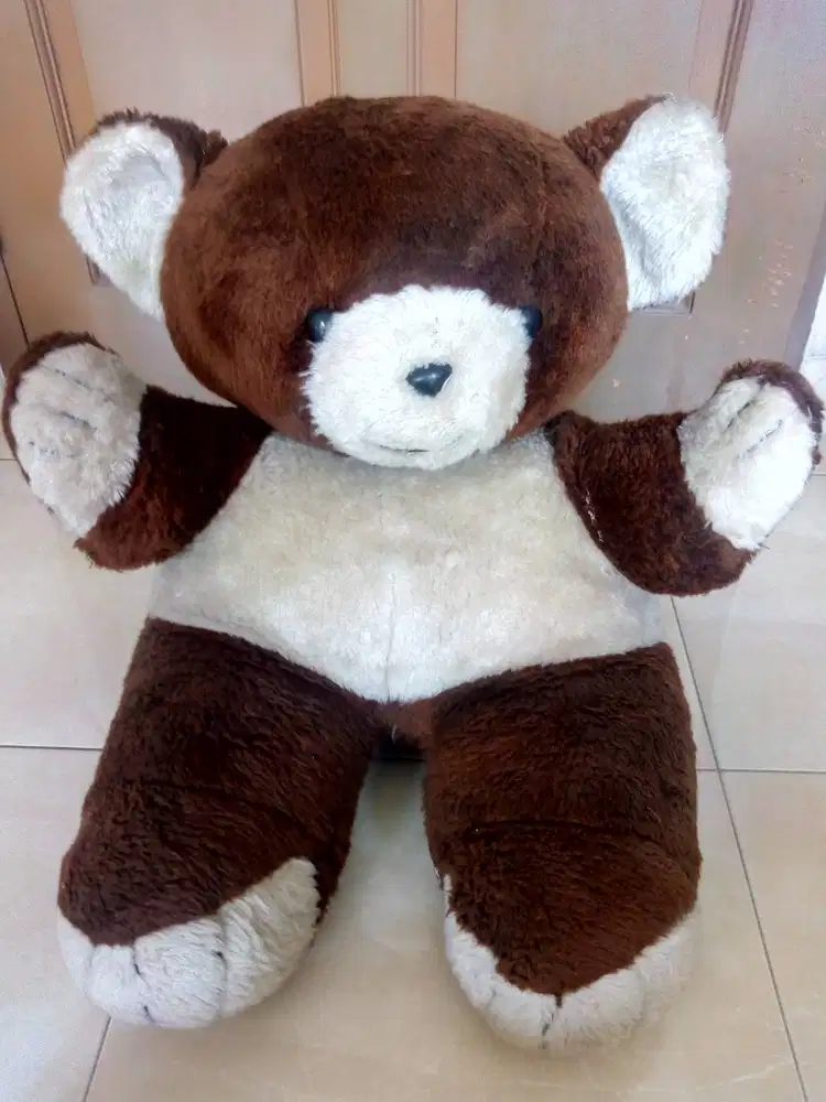 Boneka beruang (bear) besar