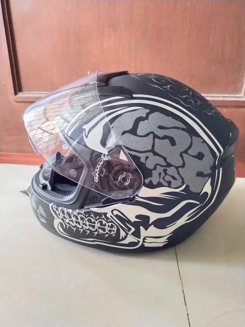 Helm full face LS2