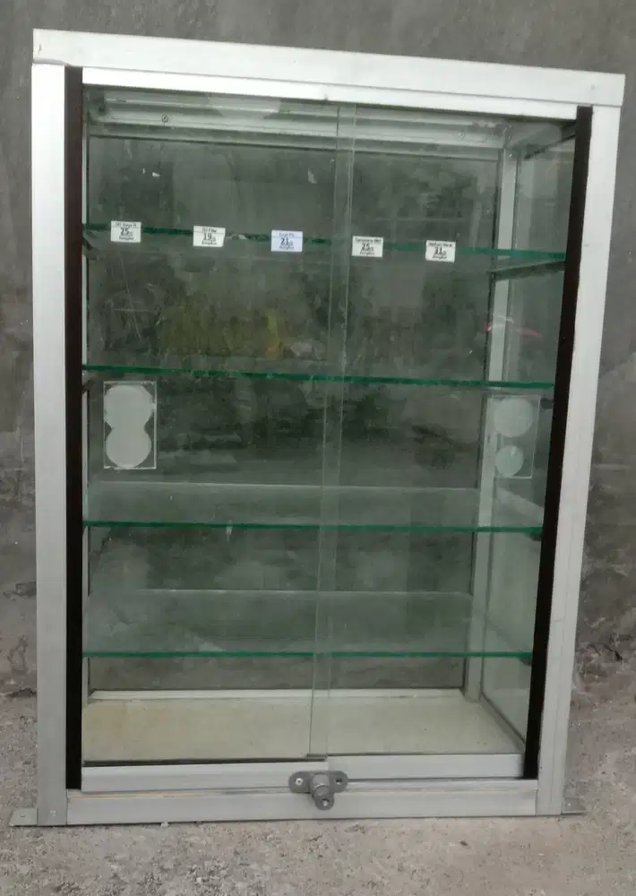 Rak Rokok Kaca Biasa tanpa Laci