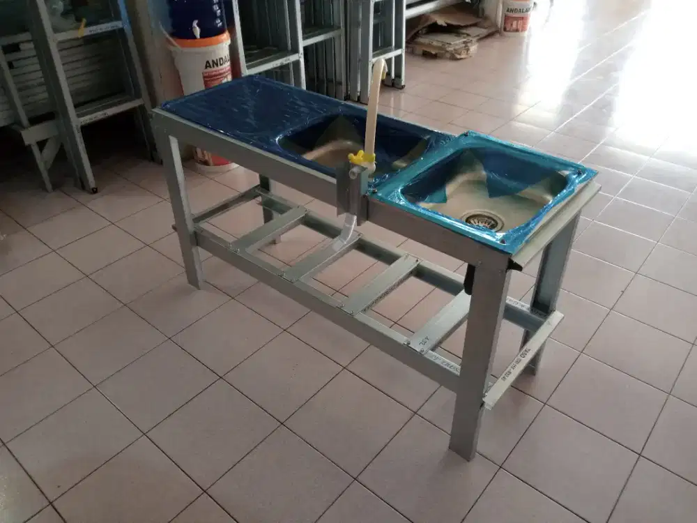 Tempat cuci piring 2 lobang