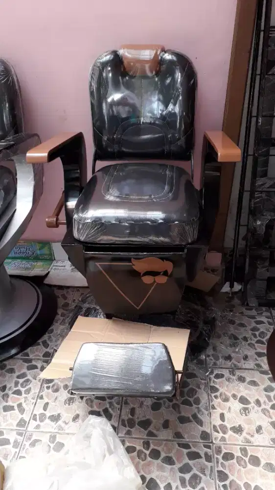 Kursi Pangkas / Kursi Barber Shop