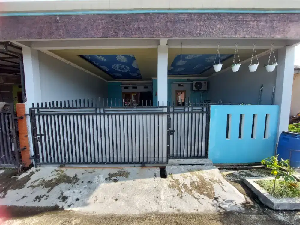 Dijual rumah SHM perumahan mahkota regency