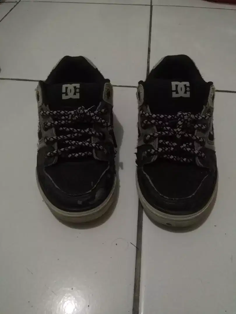 SEPATU ANAK DCSHOECOUSA BLACK ORIGINAL, BAGUS SEKALI, TERAWAT