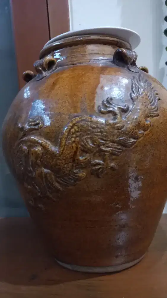 Guci antik tahun 90 an