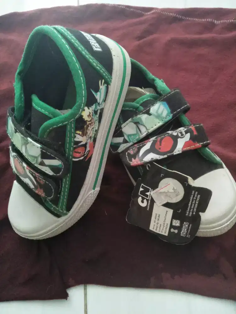 Sepatu anak merek ben10 (ori)