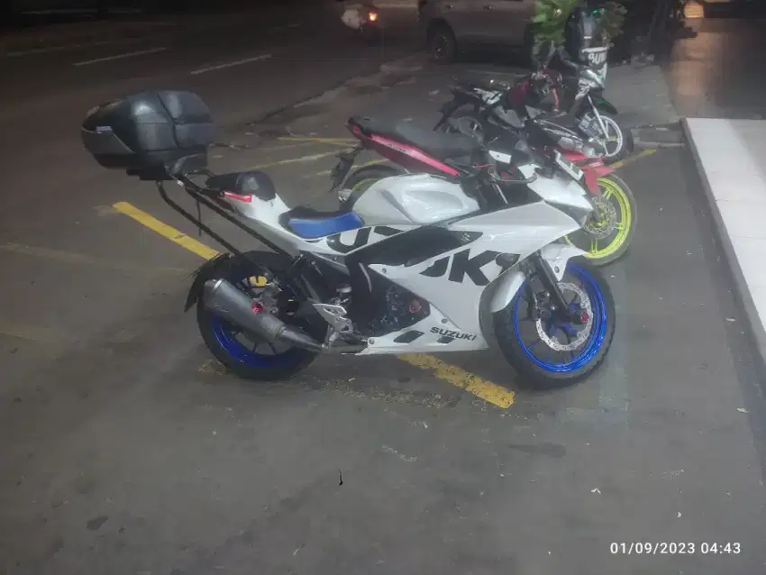 Suzuki GSX r keyless injection modif istimewa