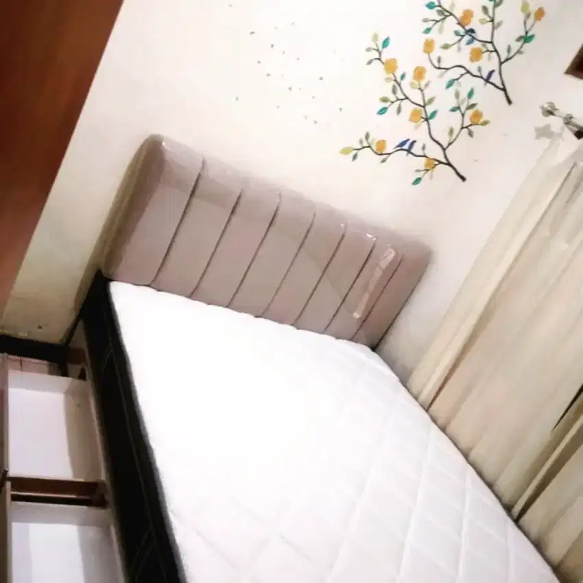 Dipan kayu minimalis modern