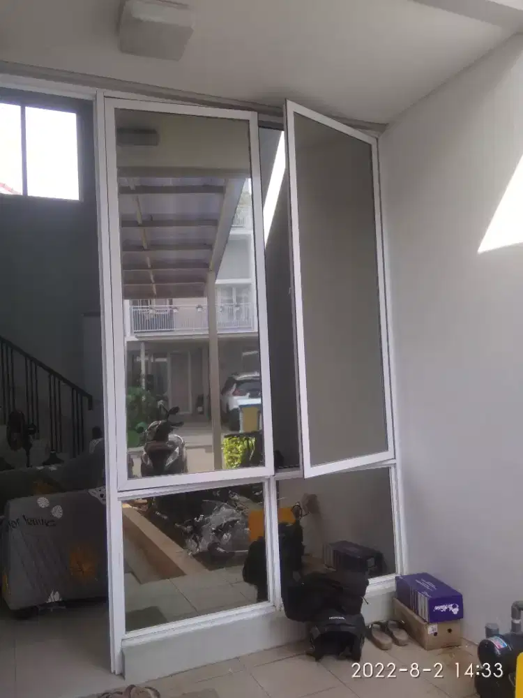 Stiker kaca one way/stiker kaca cermin/stiker kaca film