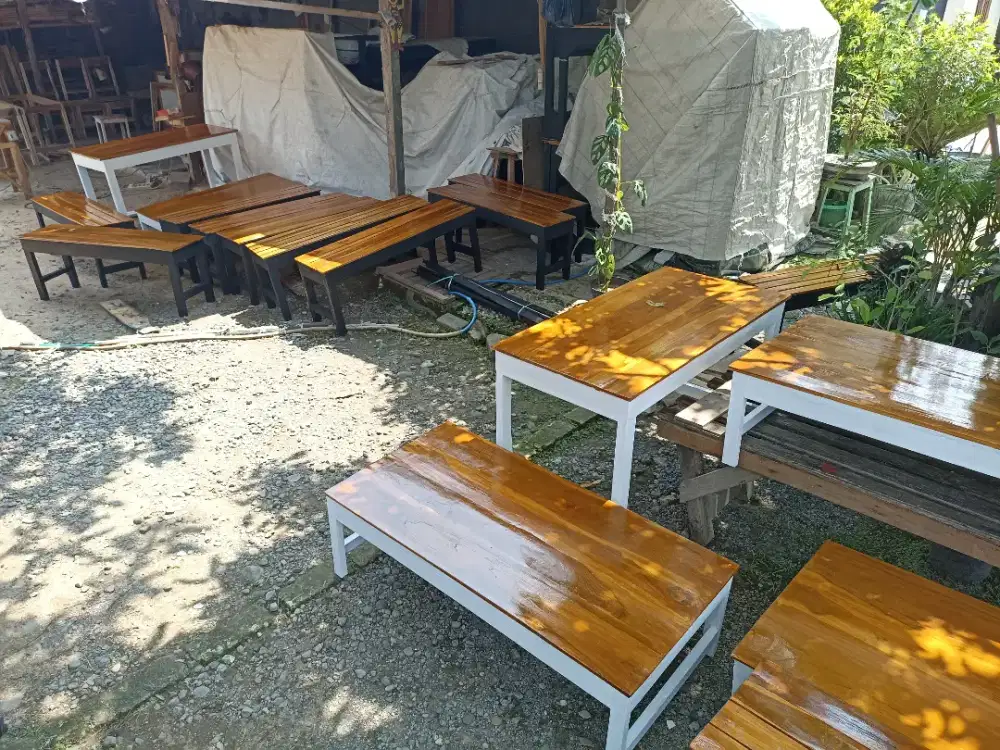 Meja lesehan full kayu jati