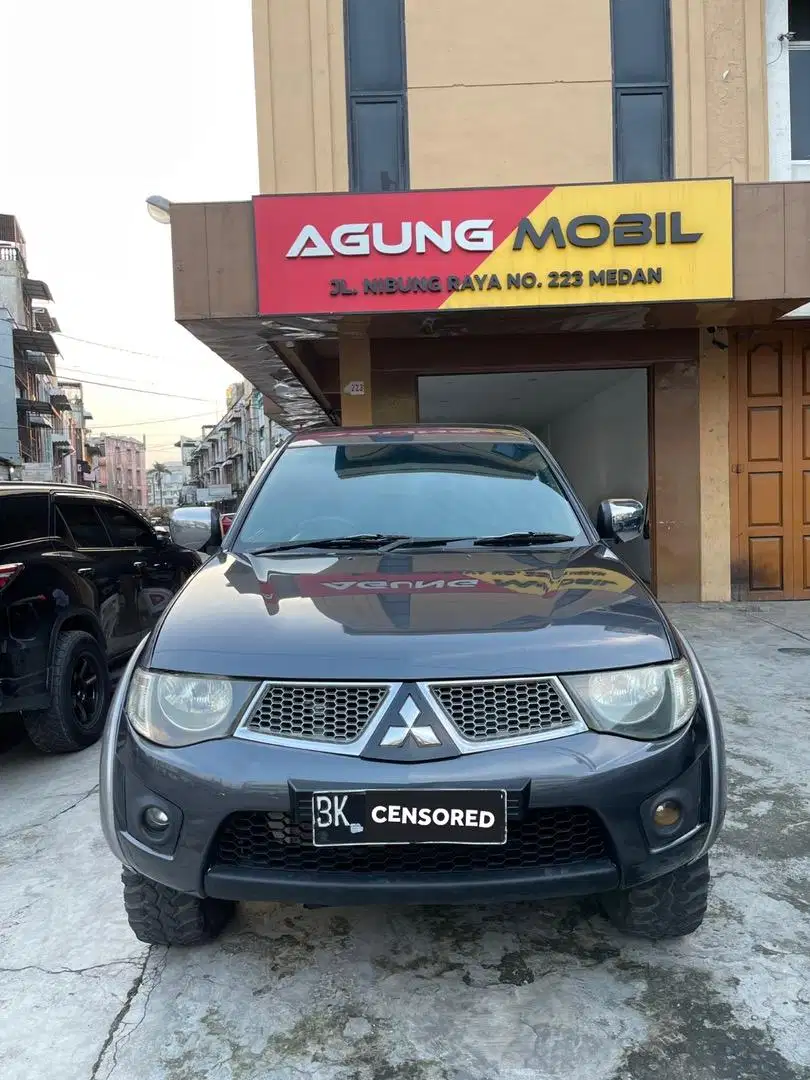 Mitsubishi Triton Exceed DC 4x4 2011 MT Manual Hilux