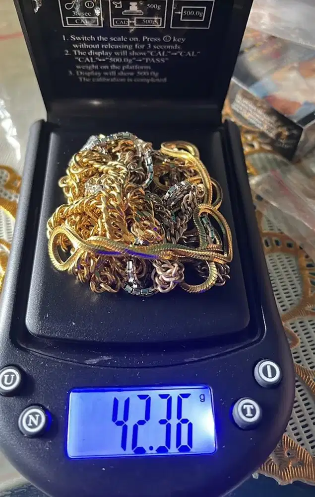 Terima emas dan berlian bisa COD