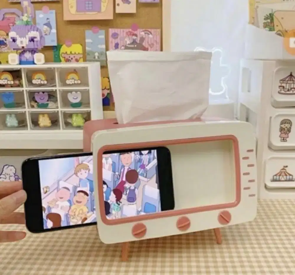 Kotak Tissue Model TV