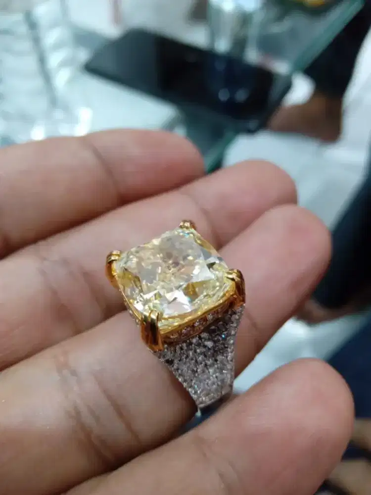 Terima jual-beli emas dan berlian dg harga tinggi