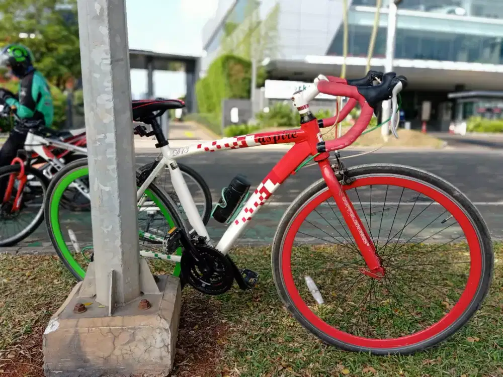 Sepeda road bike keren
