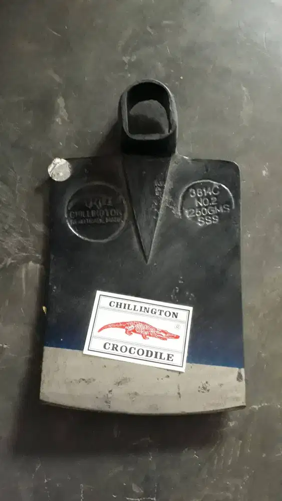 Sedia Cangkul dan Gagangnya