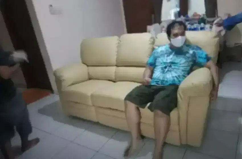 Servis/service sofa ,sofa custom bandung
