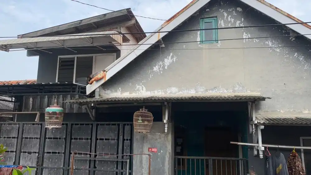 Rumah di jual dengan sertifikat SHM di jual karena tidak di huni